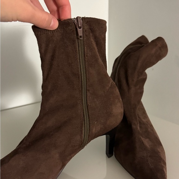 suede booties - Picture 5 of 8